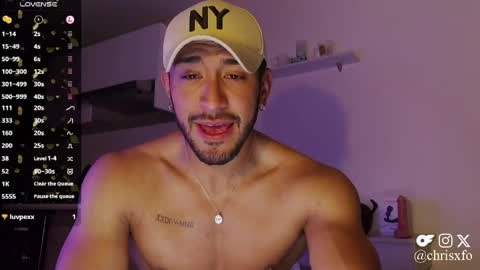 Snapshot of chrisxfo chatting on 05-18-26, 04:07 Chris online show from 05-18-26, 04:07