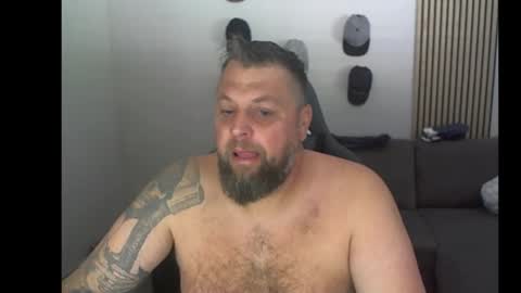 Chrizz online show from 10-18-25, 08:26