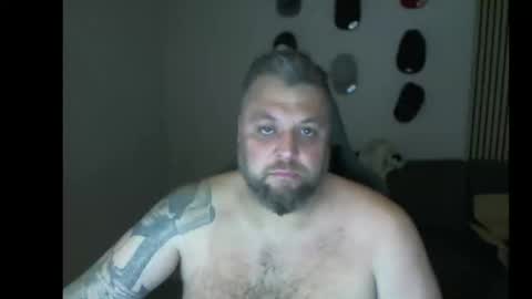 Snapshot of chrizz80 chatting on 12-19-25, 09:22 Chrizz online show from 12-19-25, 09:22