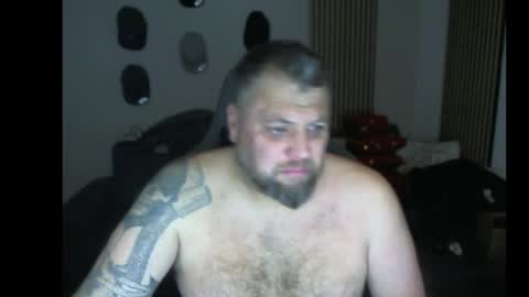 Snapshot of chrizz80 chatting on 12-23-25, 06:11 Chrizz online show from 12-23-25, 06:11