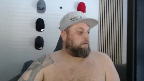 Snapshot of chrizz80 chatting on 01-17-26, 12:43 Chrizz online show from 01-17-26, 12:43