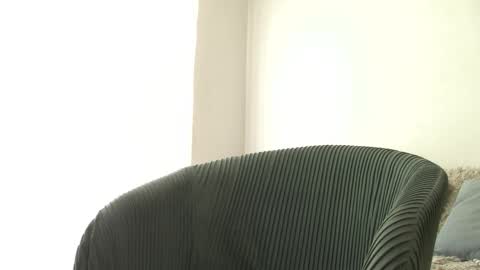 Gwendy Fox online show from 01-19-25, 06:21