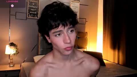 Snapshot of chrristopher77 chatting on 11-21-25, 01:32 chrristopher77 online show from 11-21-25, 01:32