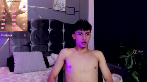 Snapshot of chrristopher77 chatting on 12-15-25, 08:29 chrristopher77 online show from 12-15-25, 08:29