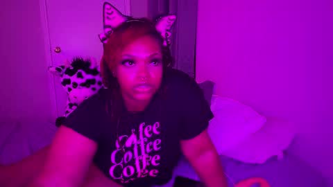 Snapshot of chubbeedweeb chatting on 10-02-25, 03:35 EmberEssence online show from 10-02-25, 03:35