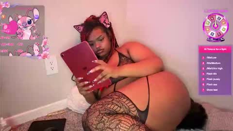 Snapshot of chubbeedweeb chatting on 10-30-25, 04:03 EmberEssence online show from 10-30-25, 04:03