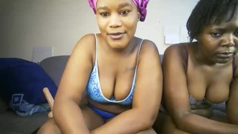 Snapshot of chubby_flora chatting on 05-12-26, 08:33 Flora online show from 05-12-26, 08:33