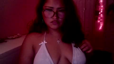 Snapshot of chubbybunnyxoxo222 chatting on 07-23-26, 05:27 chubbybunnyxoxo222 online show from 07-23-26, 05:27