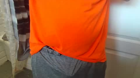 Snapshot of chubbycub14 chatting on 09-17-25, 07:37 chubbycub14 online show from 09-17-25, 07:37