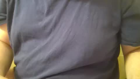 Snapshot of chubbycub14 chatting on 09-27-25, 05:29 chubbycub14 online show from 09-27-25, 05:29