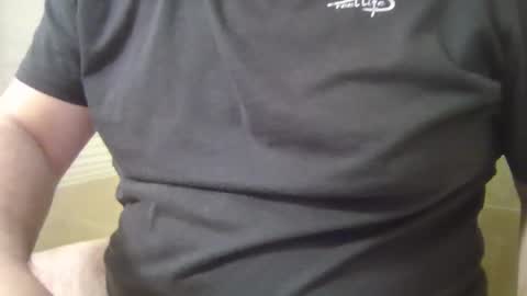 Snapshot of chubbycub14 chatting on 10-20-25, 04:02 chubbycub14 online show from 10-20-25, 04:02