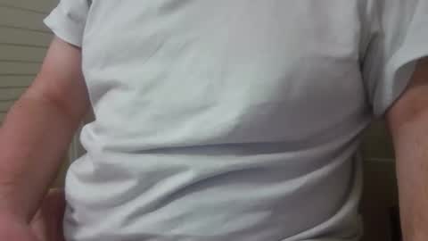 Snapshot of chubbycub14 chatting on 11-18-25, 08:35 chubbycub14 online show from 11-18-25, 08:35