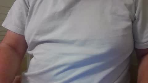 Snapshot of chubbycub14 chatting on 11-21-25, 07:18 chubbycub14 online show from 11-21-25, 07:18