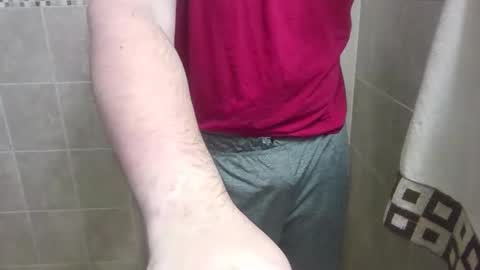 Snapshot of chubbycub14 chatting on 11-30-25, 05:17 chubbycub14 online show from 11-30-25, 05:17