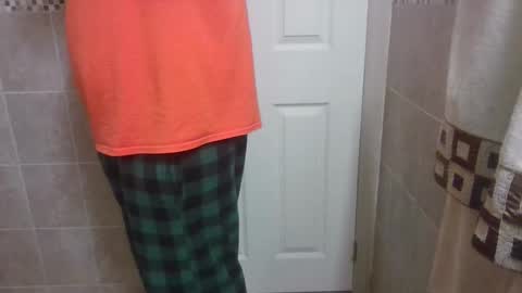 Snapshot of chubbycub14 chatting on 02-11-26, 04:39 chubbycub14 online show from 02-11-26, 04:39