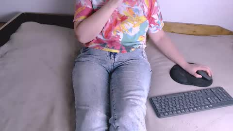 Maia online show from 12-13-25, 08:58