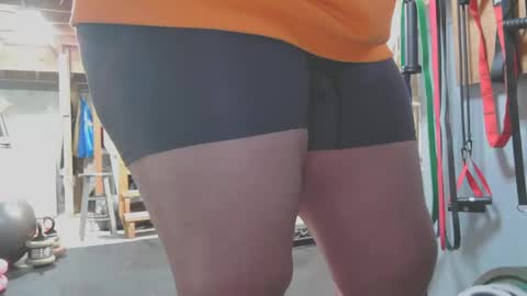 Chubbypumper online show from 01-01-25, 05:11