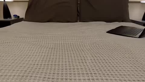 AstorYvr online show from 03-18-26, 03:53