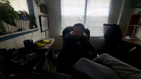 chuck7891 online show from 11-04-25, 06:18