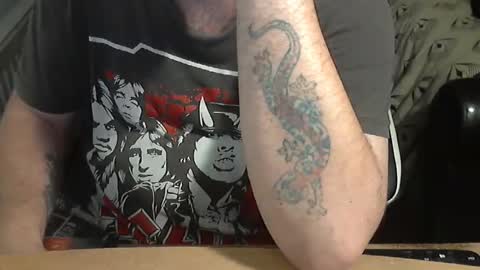 Snapshot of chunkisgreat chatting on 11-08-25, 12:00 chunkisgreat online show from 11-08-25, 12:00