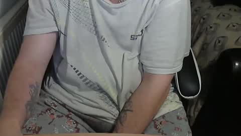 Snapshot of chunkisgreat chatting on 11-11-25, 05:02 chunkisgreat online show from 11-11-25, 05:02