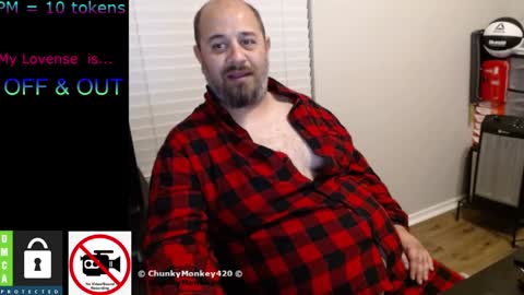 Snapshot of chunkymonkey420 chatting on 02-07-25, 04:27 Spencer Smokey Bear online show from 02-07-25, 04:27