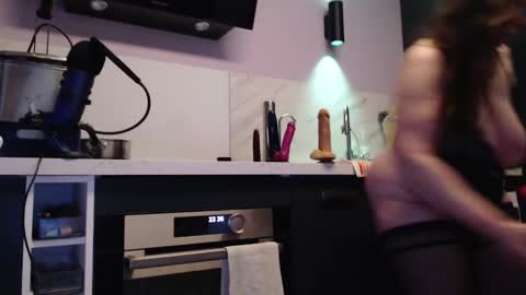 Jessica online show from 12-18-24, 10:24