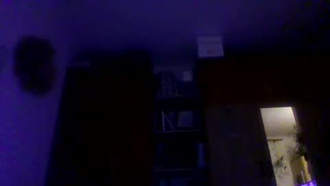 ciasnsyrize1996 online show from 02-05-25, 09:18