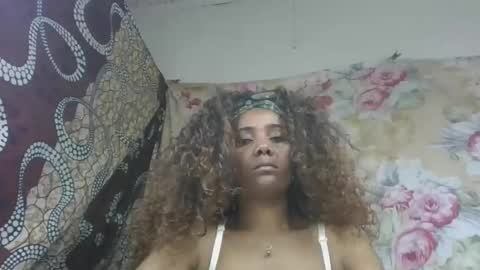 Snapshot of ciciazzhh chatting on 03-17-26, 08:06 ciciazzhh online show from 03-17-26, 08:06