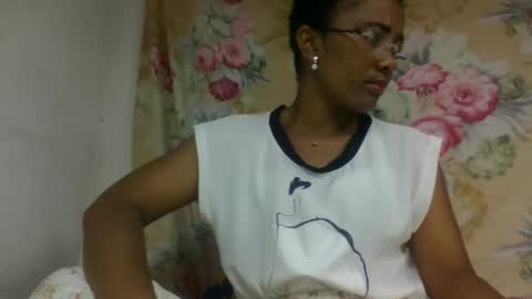 Snapshot of ciciazzhh chatting on 03-24-26, 12:32 ciciazzhh online show from 03-24-26, 12:32