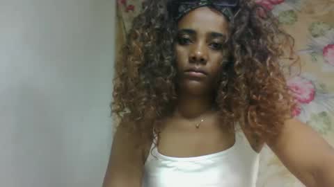 Snapshot of ciciazzhh chatting on 03-26-26, 02:28 ciciazzhh online show from 03-26-26, 02:28