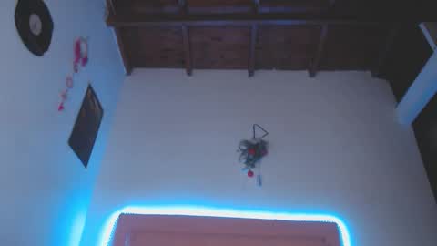 cicimom online show from 01-15-26, 01:43