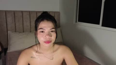 Snapshot of cielo_18d chatting on 06-18-26, 05:41 Mia online show from 06-18-26, 05:41