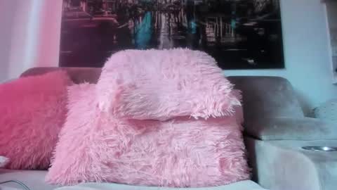Snapshot of cielo_9 chatting on 04-26-26, 11:41 Sara INSTAGRAM SARARENDON7798 online show from 04-26-26, 11:41
