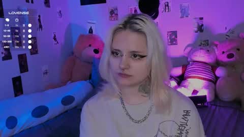 Helen and Teya online show from 11-17-25, 12:22