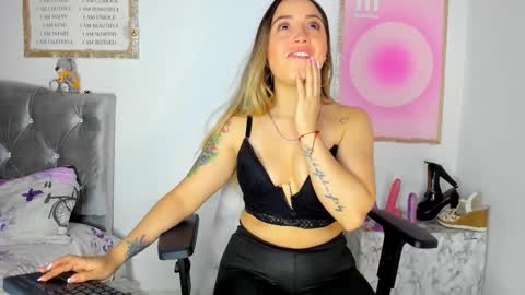 Snapshot of ciindy_lovee chatting on 11-30-25, 12:36 Ciindy Lovers online show from 11-30-25, 12:36