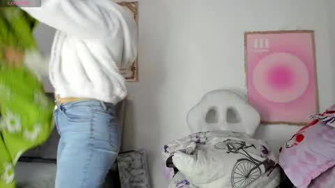 Snapshot of ciindy_lovee chatting on 12-03-25, 12:36 Ciindy Lovers online show from 12-03-25, 12:36