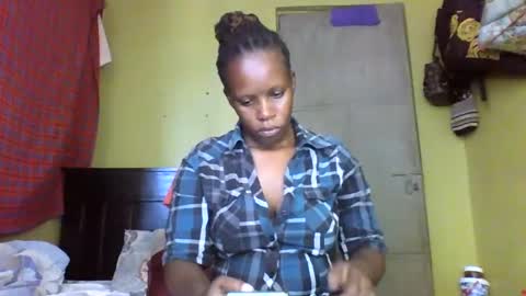 Snapshot of cinddy_14 chatting on 03-11-25, 07:37 cinddy 14 online show from 03-11-25, 07:37