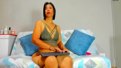 Cinderela Jackson online show from 04-16-26, 11:33