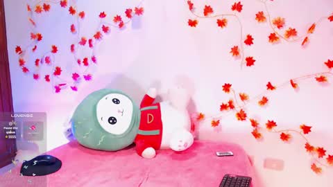 Snapshot of cinderella_lewis chatting on 02-15-25, 08:22 Sofi Eva and Mey online show from 02-15-25, 08:22