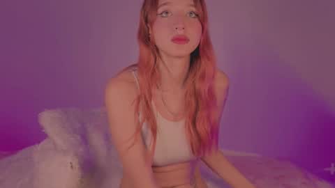 Snapshot of cinderella_lewis chatting on 12-18-25, 02:50 Sofi Eva and Mey online show from 12-18-25, 02:50