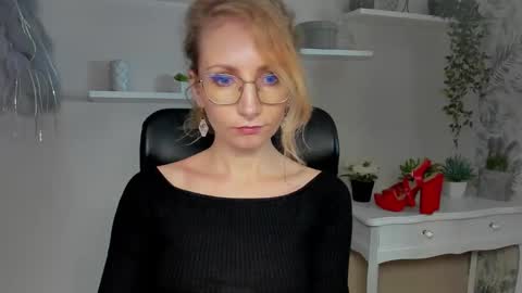 Cinderella online show from 02-26-26, 06:34