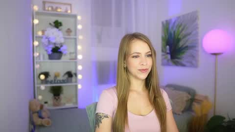 Snapshot of cindy_grey_ chatting on 09-13-25, 06:40 Cintybaby online show from 09-13-25, 06:40