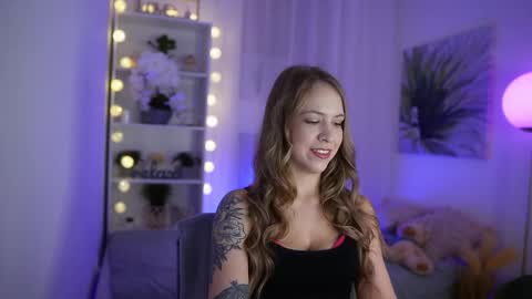 Snapshot of cindy_grey_ chatting on 09-29-25, 06:57 Cintybaby online show from 09-29-25, 06:57