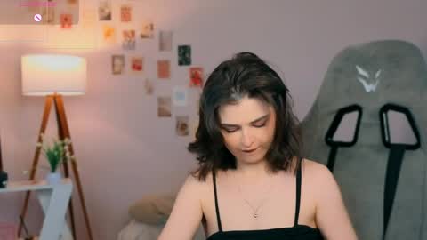 Snapshot of cindyclub_ chatting on 06-06-26, 03:11 Rebbeka online show from 06-06-26, 03:11