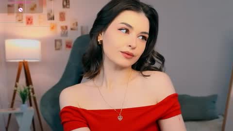 Snapshot of cindyclub_ chatting on 06-07-26, 03:21 Rebbeka online show from 06-07-26, 03:21