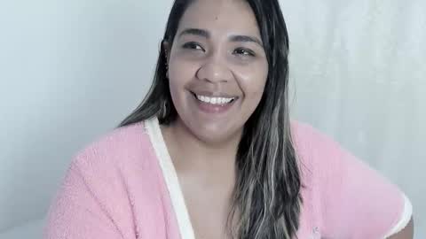 Snapshot of cinnamon_skin01 chatting on 02-18-26, 10:28 Nailha online show from 02-18-26, 10:28