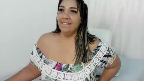 Snapshot of cinnamon_skin01 chatting on 02-27-26, 10:04 Nailha online show from 02-27-26, 10:04