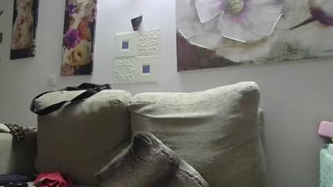 Snapshot of cinthia2525 chatting on 01-03-25, 01:25 cinthia2525 online show from 01-03-25, 01:25