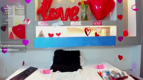 Snapshot of cinthya_mjs chatting on 02-17-25, 03:20 Cinthya online show from 02-17-25, 03:20